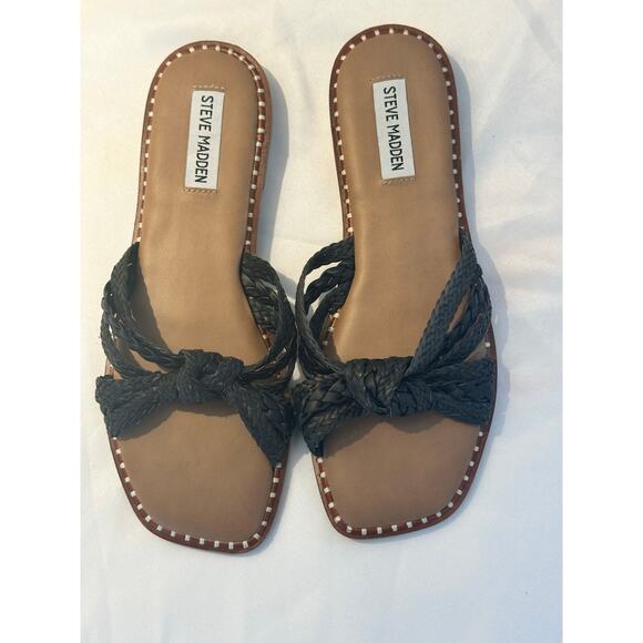 STEVE MADDEN KANDACE BLACK Slide SIZE 8 NWOT - Picture 1 of 4